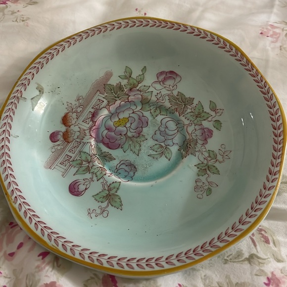 Starr Hill Antiques
Adams Royal Ivory Calyx Ware Saucer Bowls - Picture 3 of 9